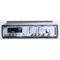 �ɱ�������ź�Դ81104A